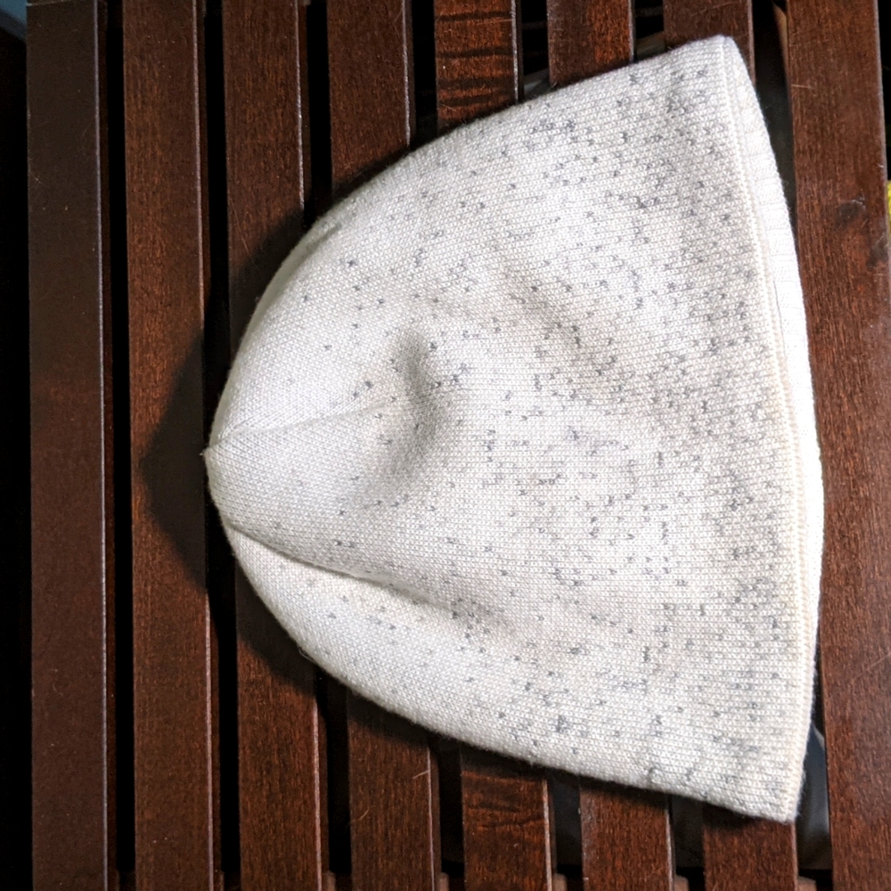 Lululemon reflective beenie